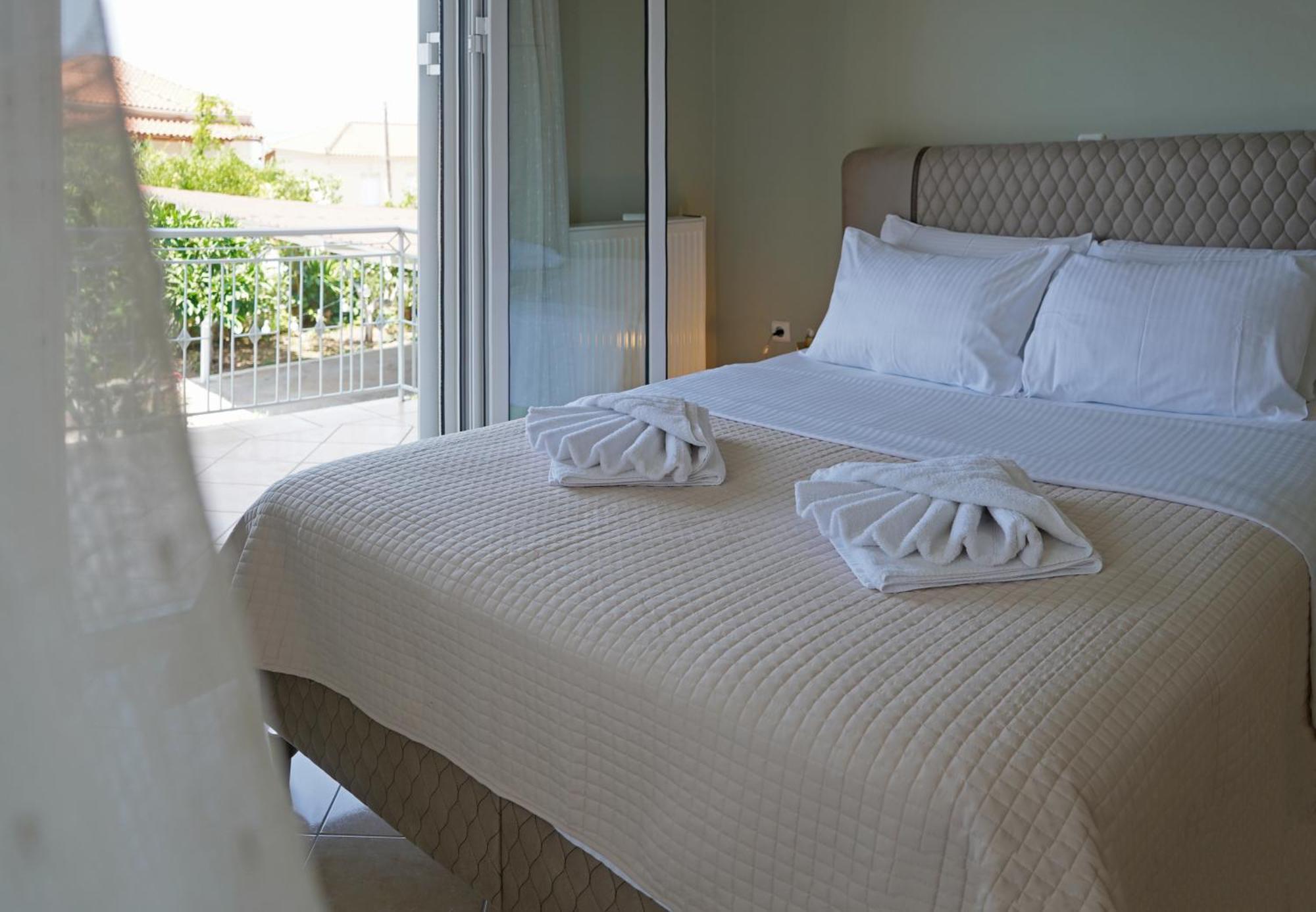 Kalimera Suite Каламата Экстерьер фото