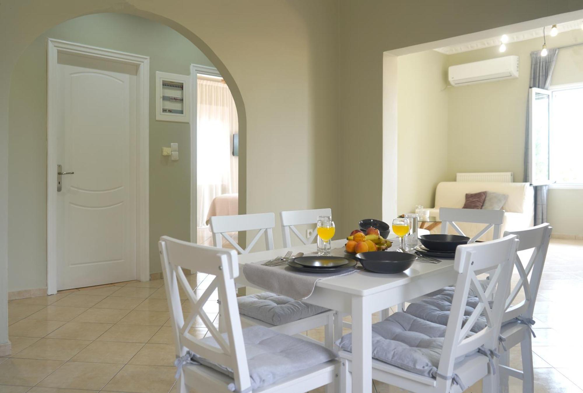 Kalimera Suite Каламата Экстерьер фото